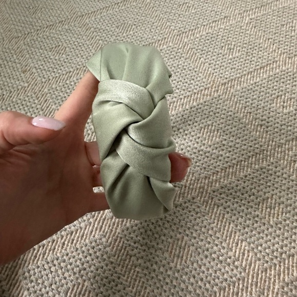 None Accessories - Elegant Sage Green Satin Headband